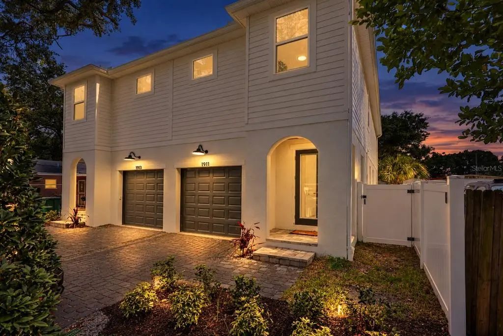 1911 W Beach Street, TAMPA