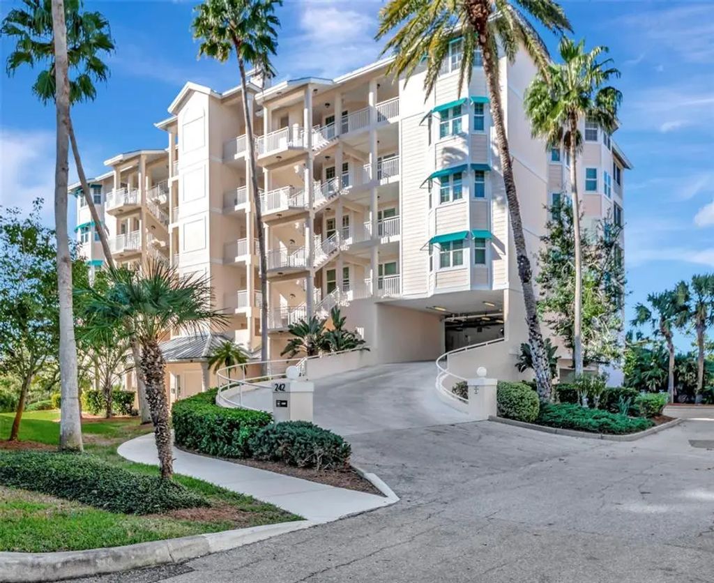 242 Hidden Bay Drive 602, OSPREY