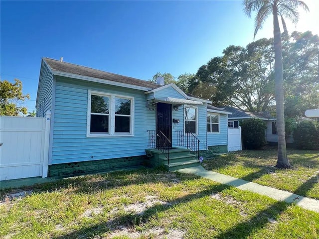 4754 1st Avenue N, ST PETERSBURG