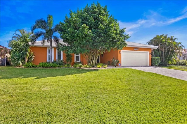 1960 Montana Avenue Ne, ST PETERSBURG