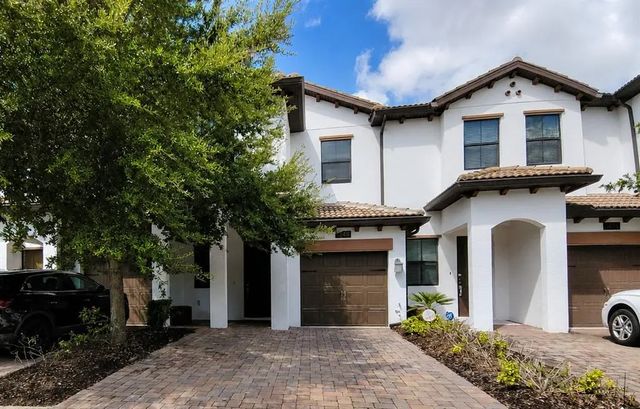 1348 Royal St George Boulevard, DAVENPORT