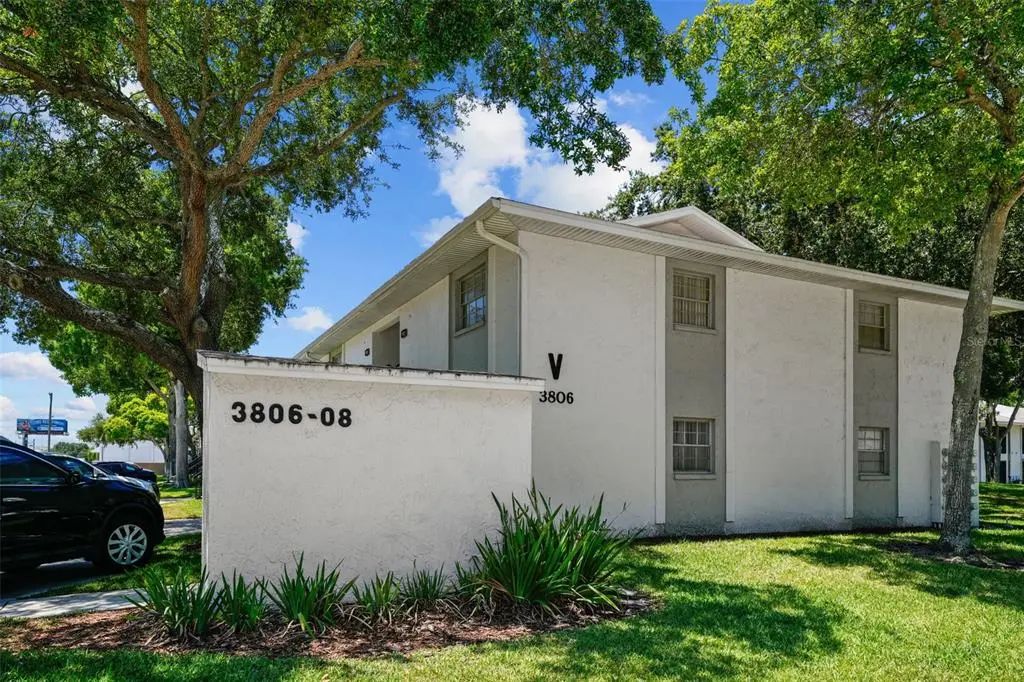 3806 North Oak Drive V12, TAMPA