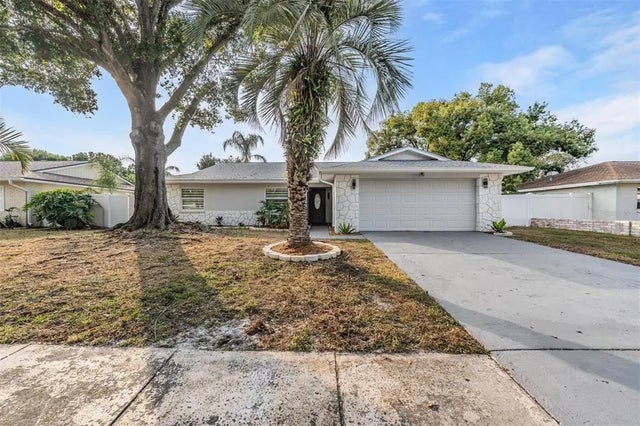 3366 Fox Hill Drive, CLEARWATER