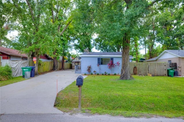 6912 N Willow Avenue, TAMPA