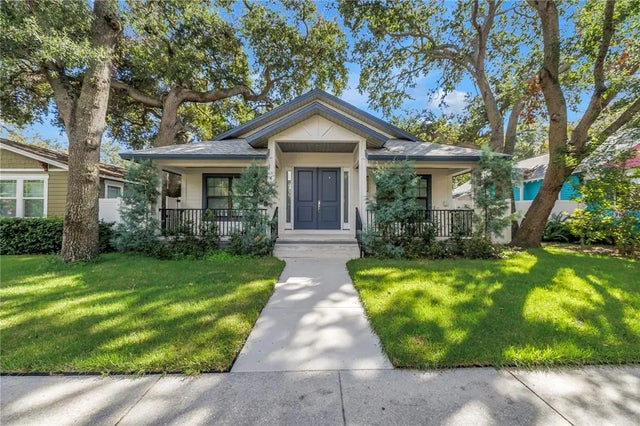 810 9th Avenue S, ST PETERSBURG