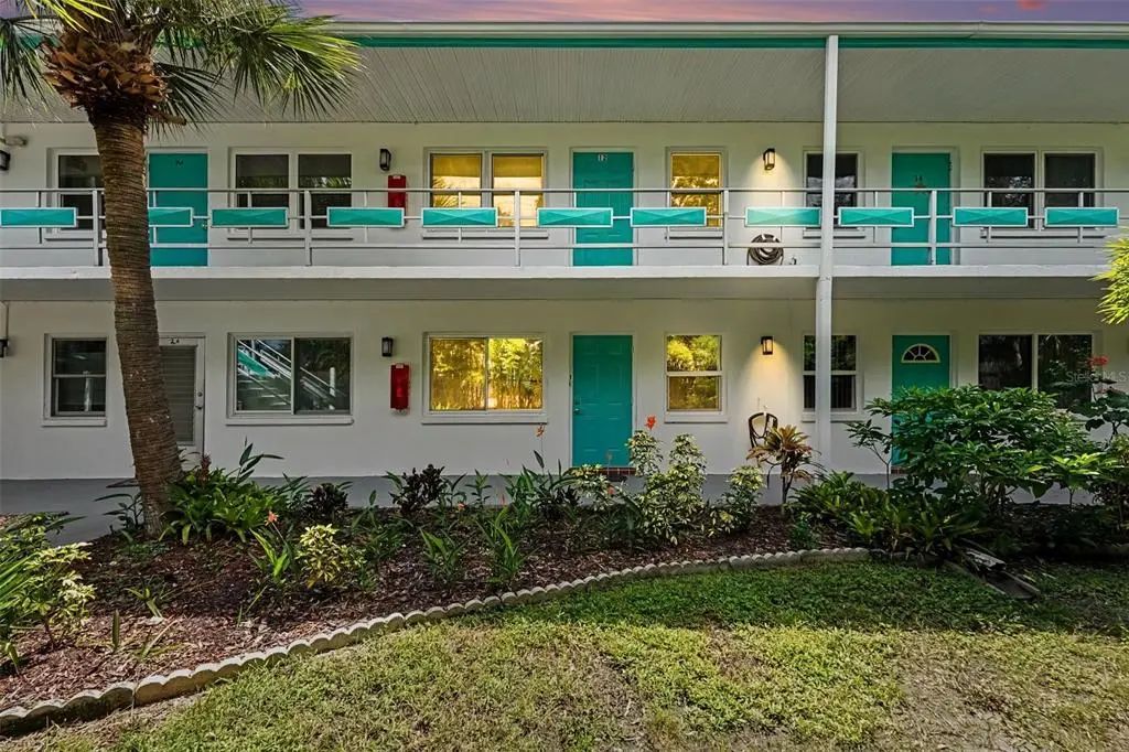 6100 21st Street N 3, ST. PETERSBURG