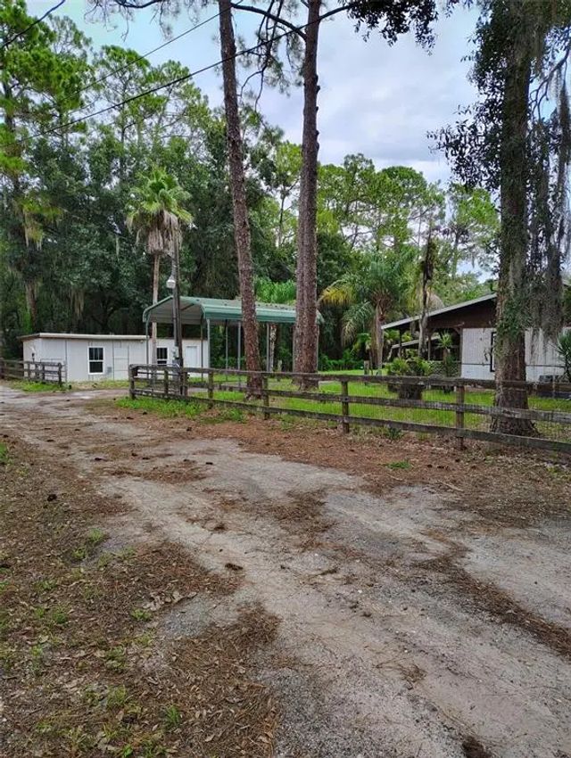 1741 Banana Road, LAKELAND