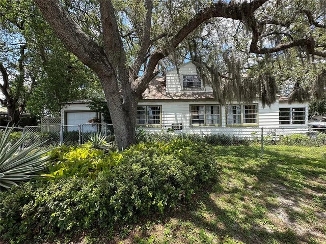 8502 N Branch Avenue, TAMPA