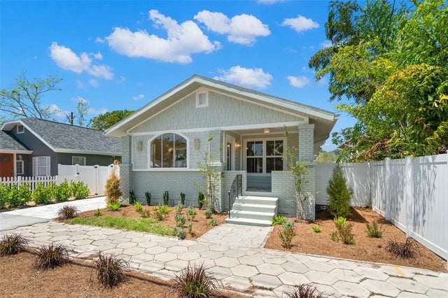 422 24th Street N, ST PETERSBURG