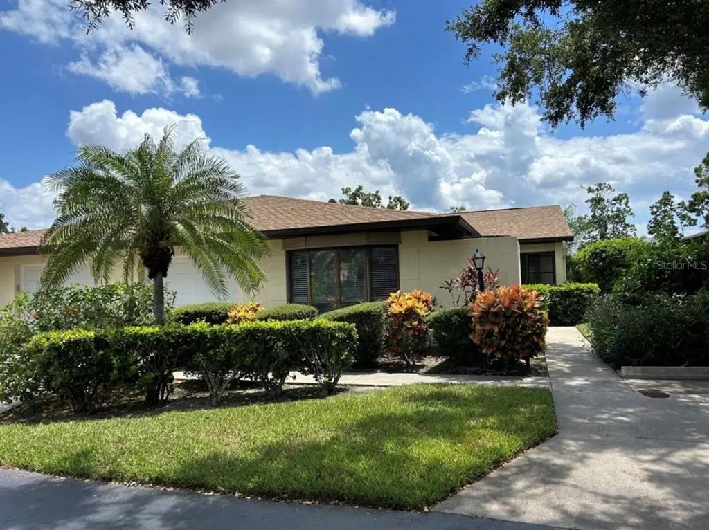 3312 Vivienda Boulevard, BRADENTON