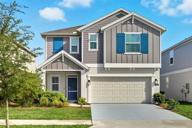 724 Daring Drive, DAVENPORT