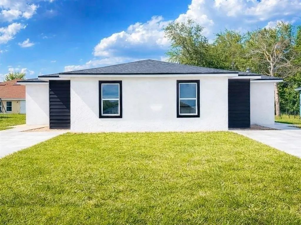 2115 Puffin Street 2117, SEBRING