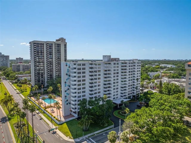 2401 Bayshore Boulevard 1204, TAMPA