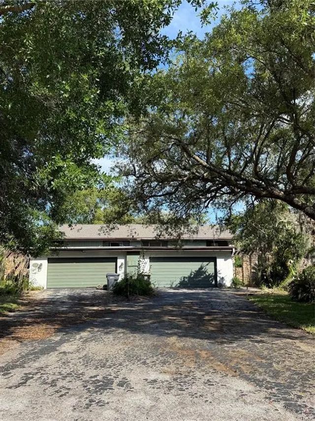 8 Canterbury Drive, HAINES CITY