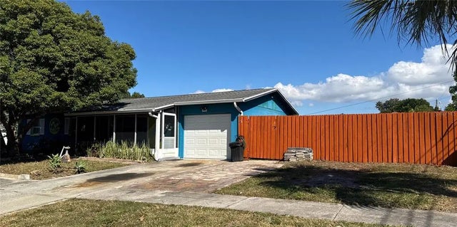 7851 84th Lane, SEMINOLE