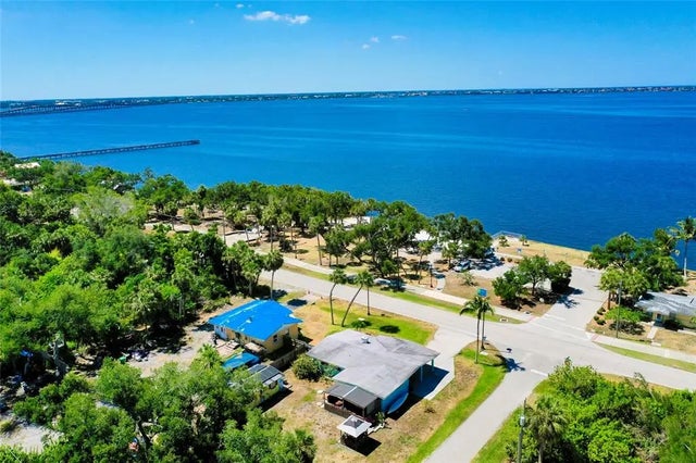 23022 Bayshore Road, PUNTA GORDA