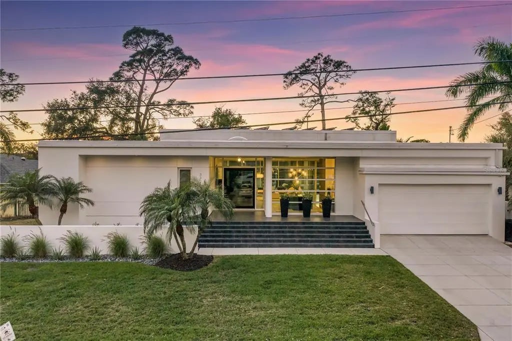 3324 Walnut Street Ne, ST PETERSBURG