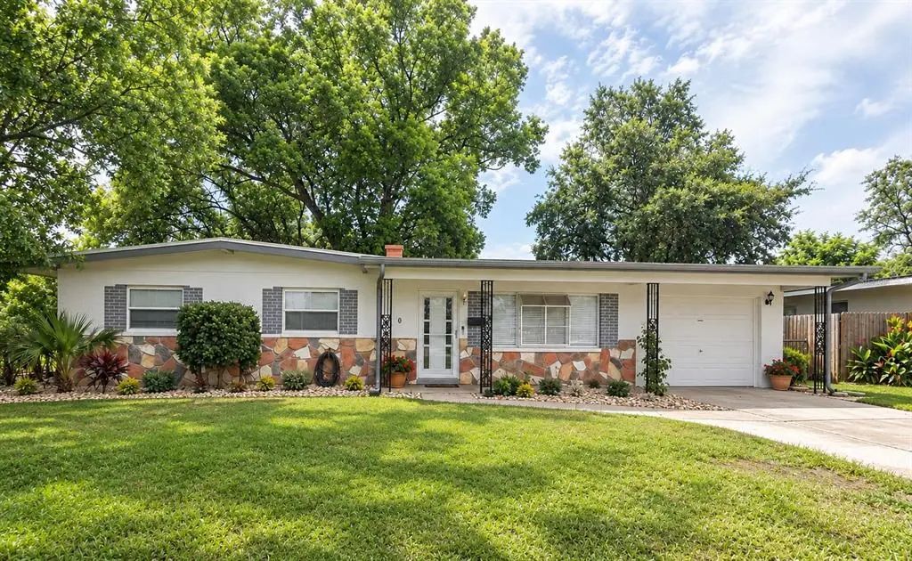 1840 N Powers Dr, ORLANDO