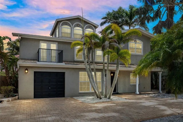 803 Harbor Drive, BELLEAIR BEACH
