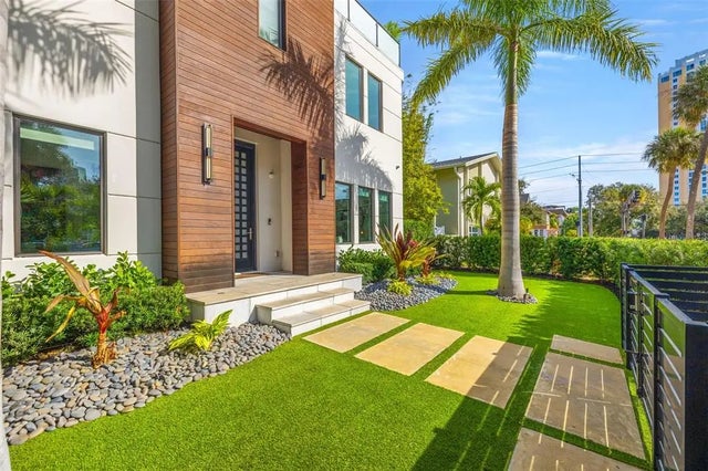 103 5th Avenue N, ST PETERSBURG