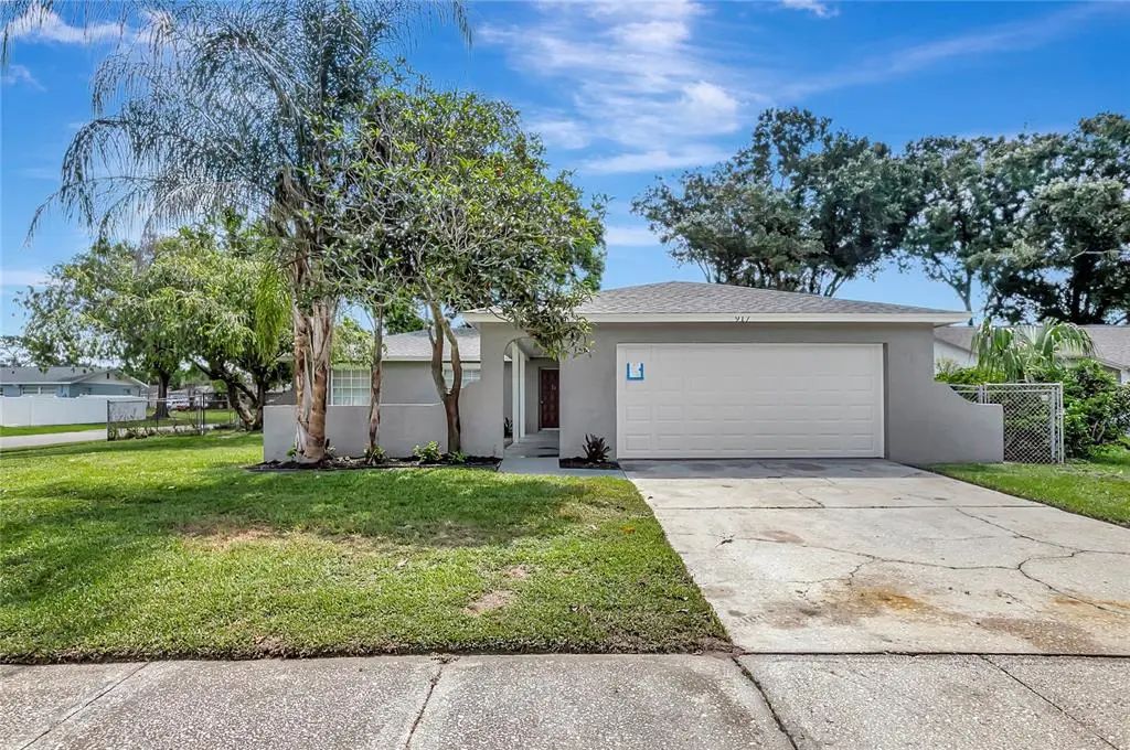 917 Winchester Court, BRANDON