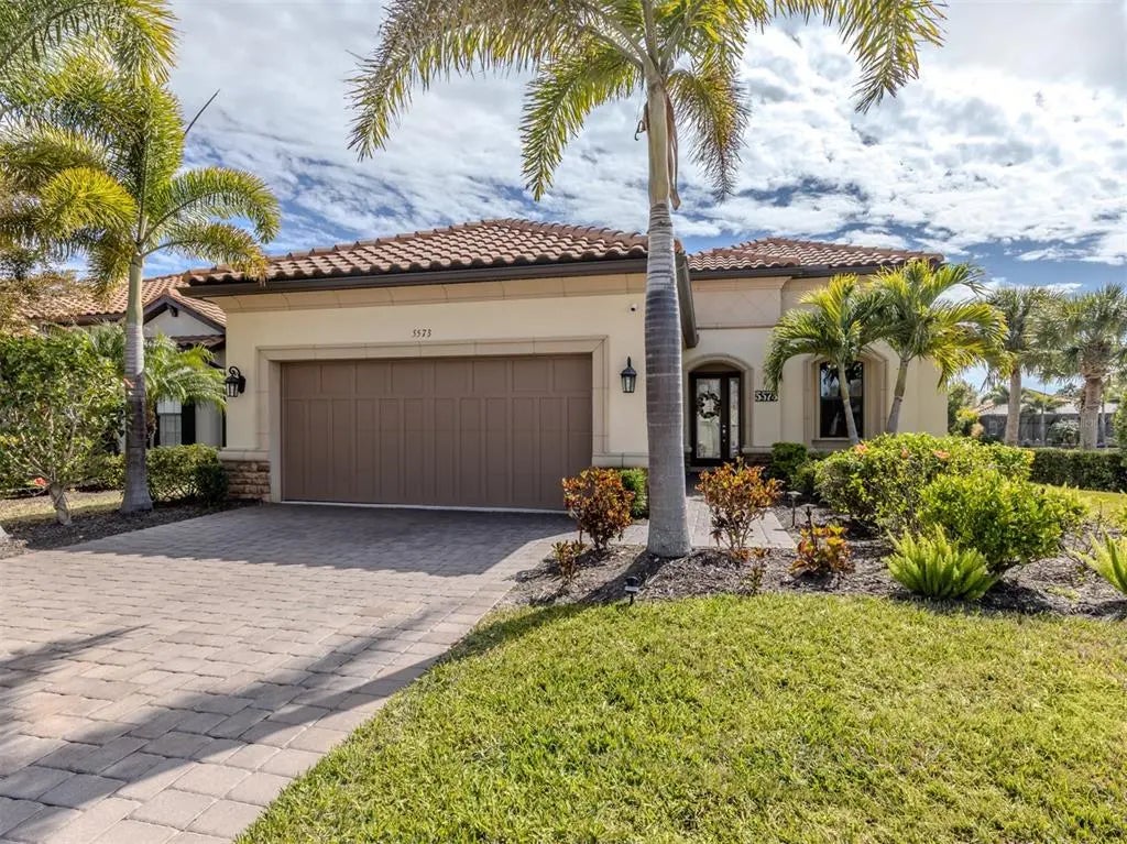 5573 Semolino Street, NOKOMIS