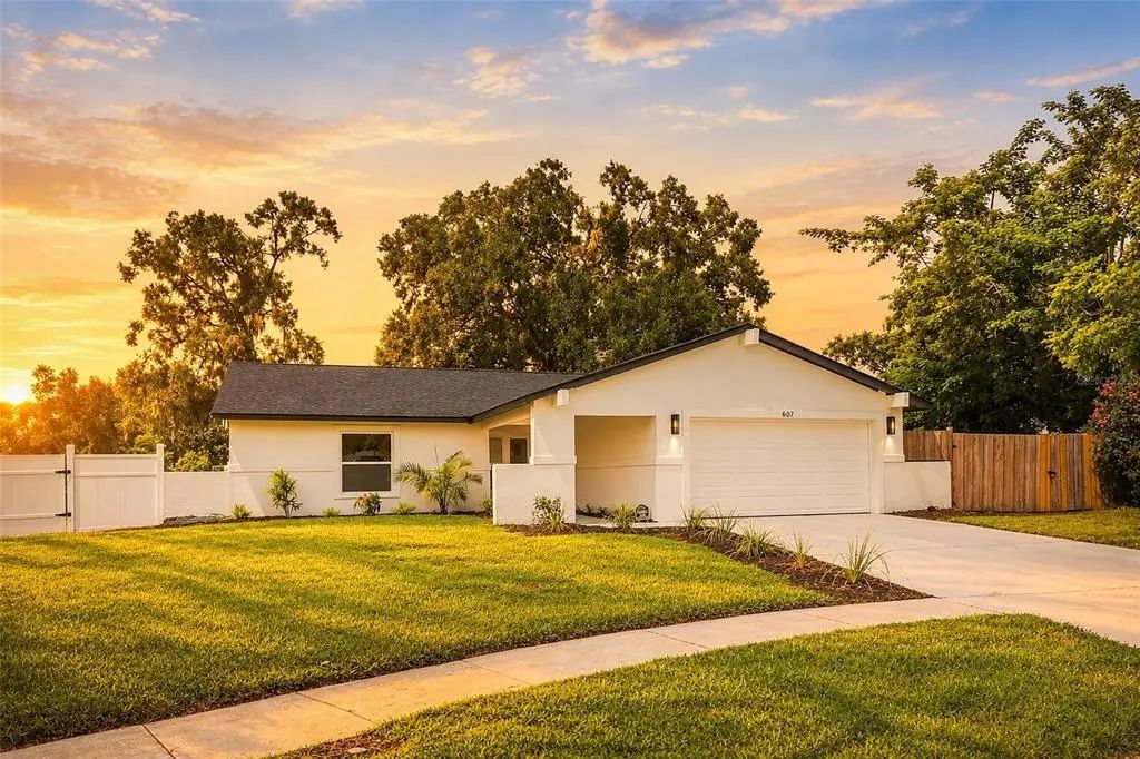 607 Willow Court, BRANDON