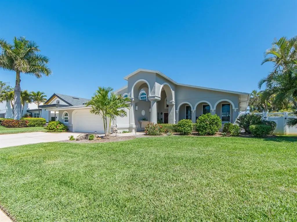 707 Snug Island, CLEARWATER BEACH