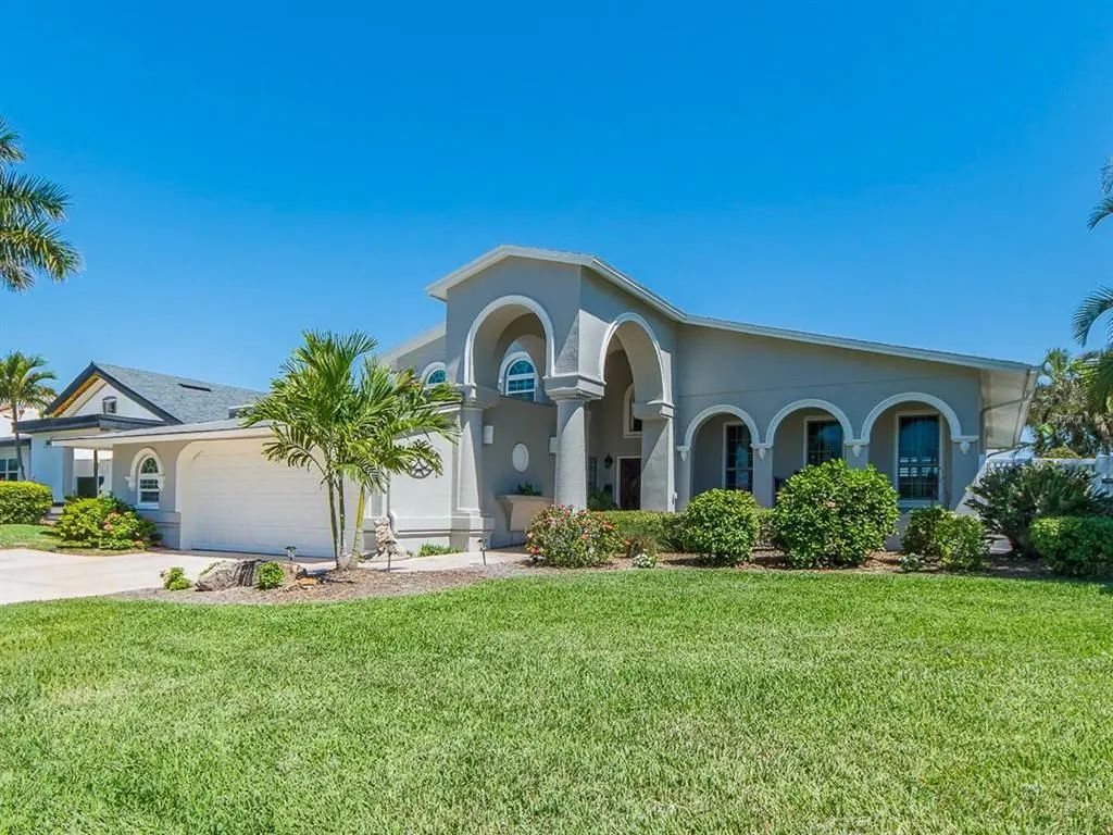 707 Snug Island, CLEARWATER BEACH