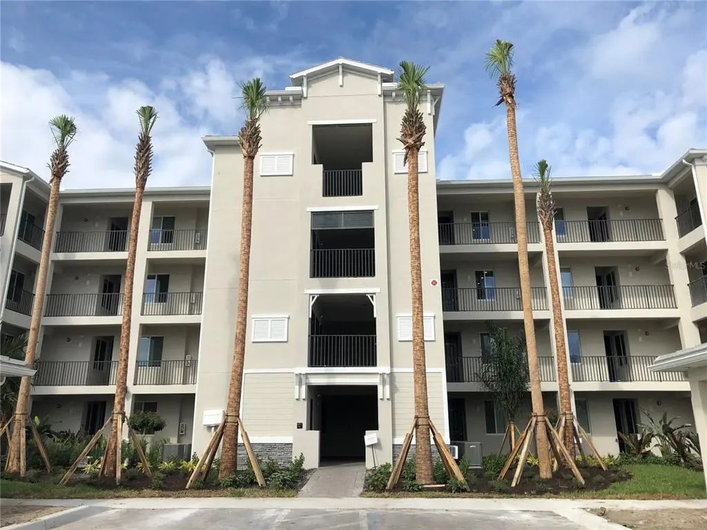 1010 Tidewater Shores Loop 206, BRADENTON