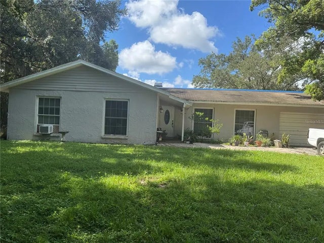 15307 Indian Head Drive, TAMPA