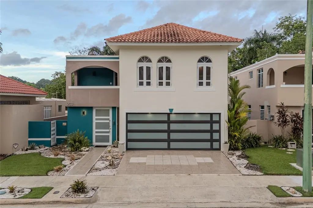 202 Fernando De Aragon, DORADO