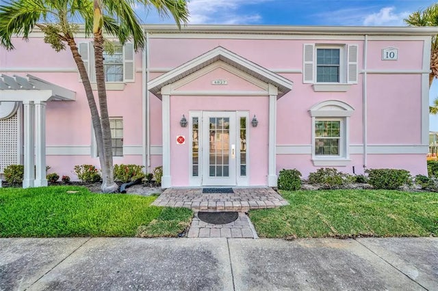 4827 Coquina Key Drive Se B, ST PETERSBURG