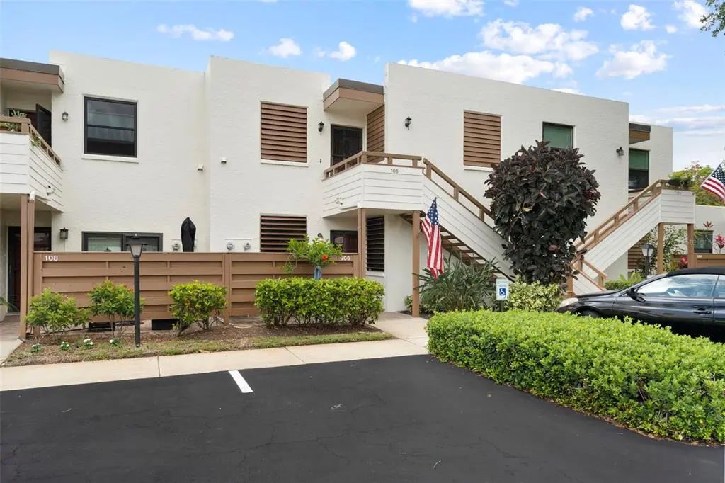 106 Tidewater Drive, BRADENTON