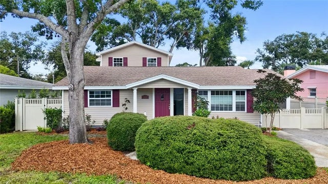 1521 60th Street S, GULFPORT