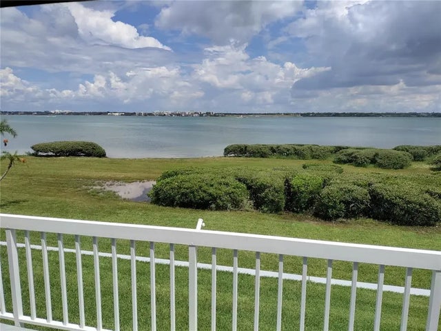 1451 Gulf Boulevard 209, CLEARWATER BEACH