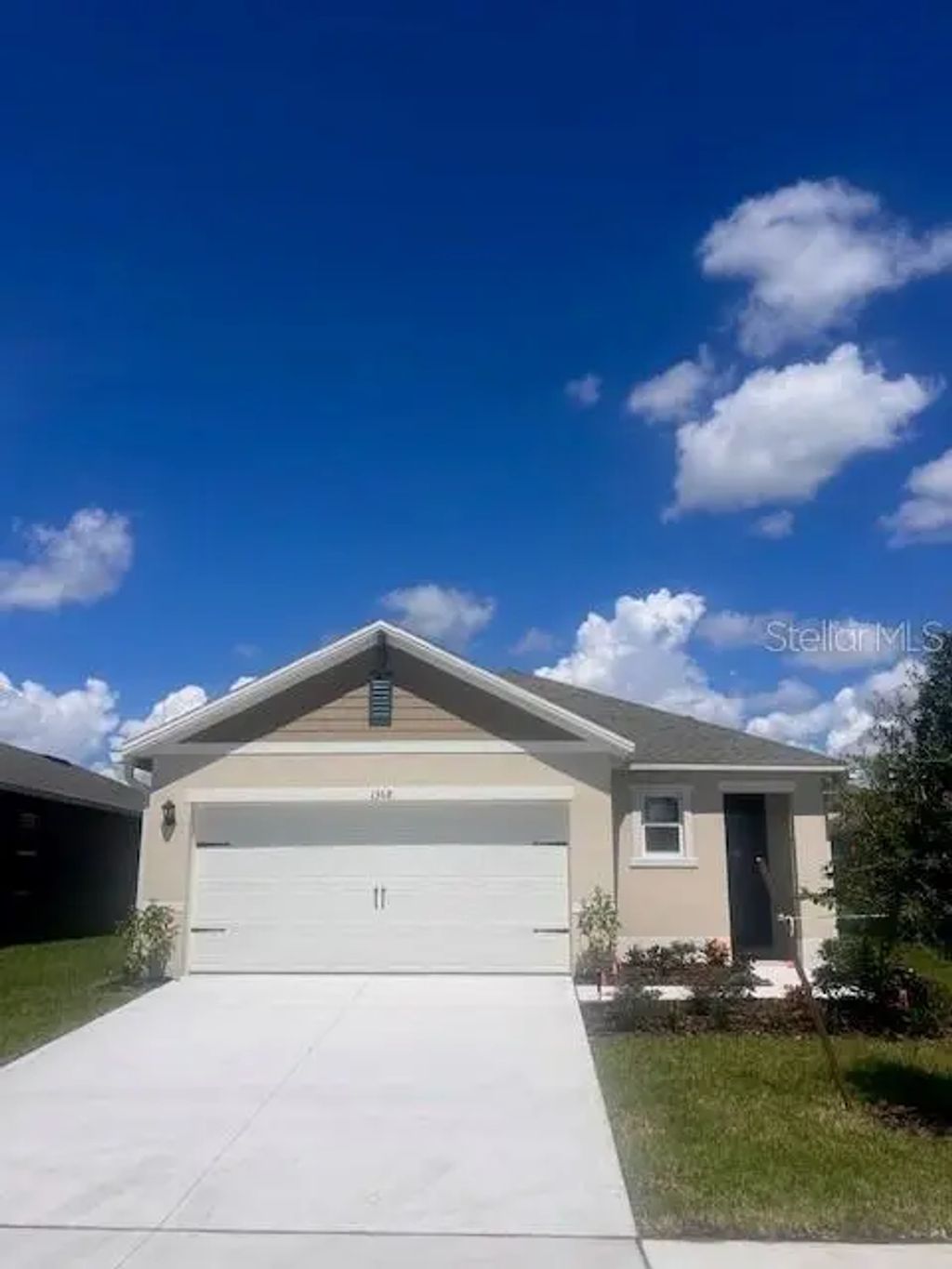 1368 Grand Flora Lane, SANFORD