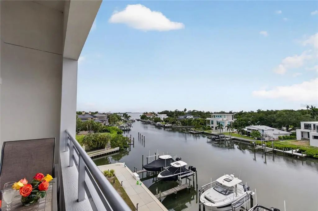 1709 N Tamiami Trail 505, SARASOTA