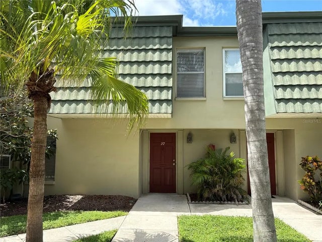 1799 N Highland Avenue 37, CLEARWATER