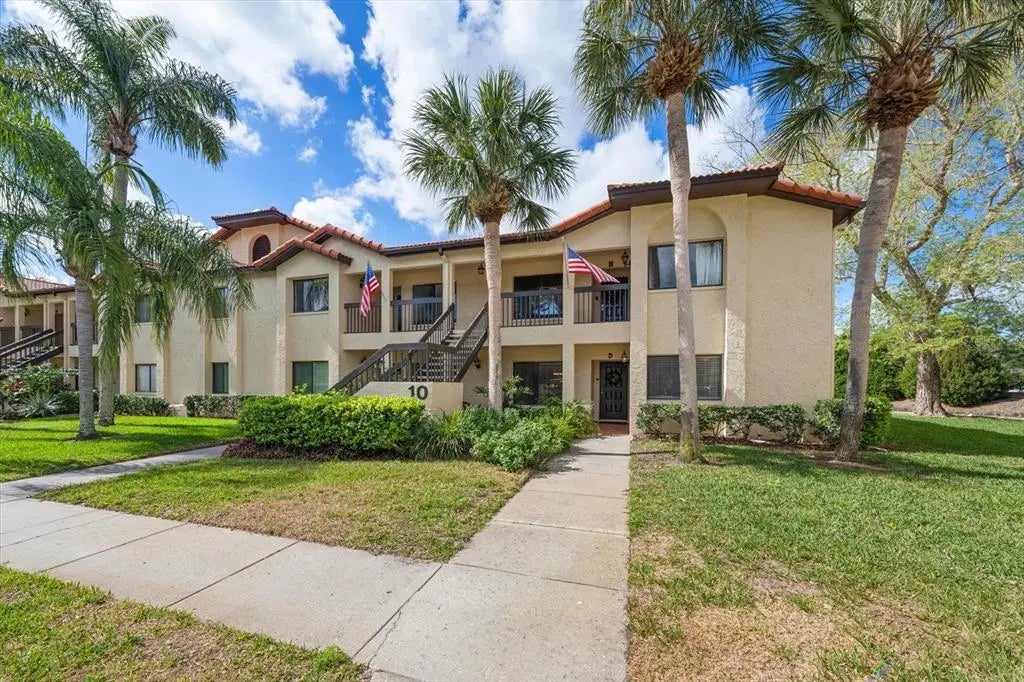 1801 E Lake Road 10d, PALM HARBOR