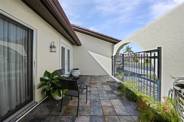 3861 El Poinier Court 8723, SARASOTA