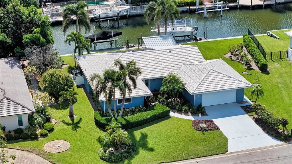 5569 Contento Drive, SARASOTA