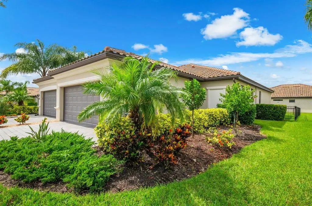 15949 Clear Skies Place, BRADENTON