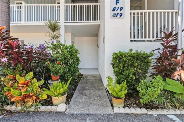 22375 Edgewater Drive 120, PUNTA GORDA