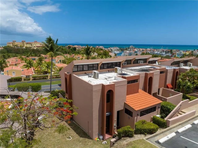 170 Palmas Drive C5, HUMACAO