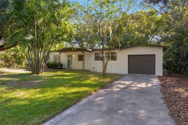 145 Velma Drive W, LARGO