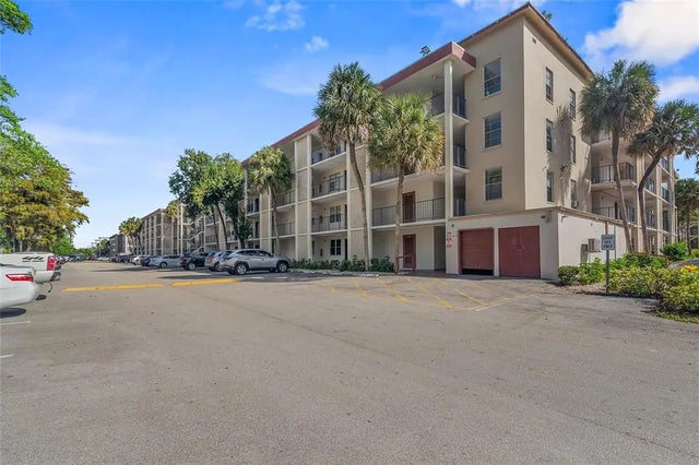 2600 Nw 49th Avenue 413, LAUDERDALE LAKES