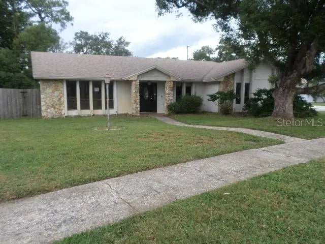 210 Banbury Court, LONGWOOD