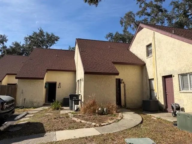 12414 N 58th Street 63, TAMPA