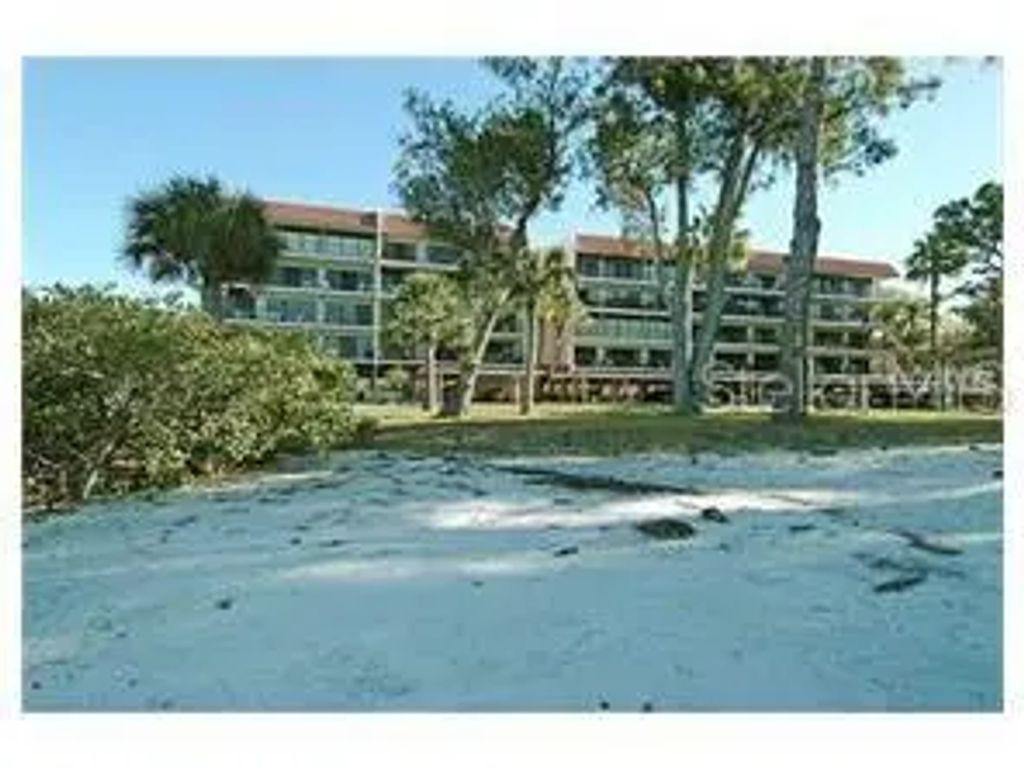2700 Bayshore Boulevard 11307, DUNEDIN